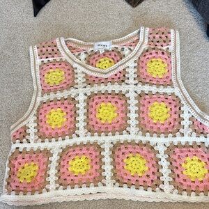 Crochet Floral Patterned Tank Top